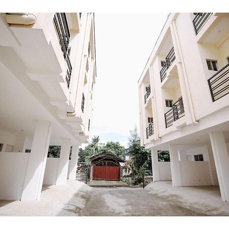 Oyo 789 Abn Residences Bacolod Ngoại thất bức ảnh