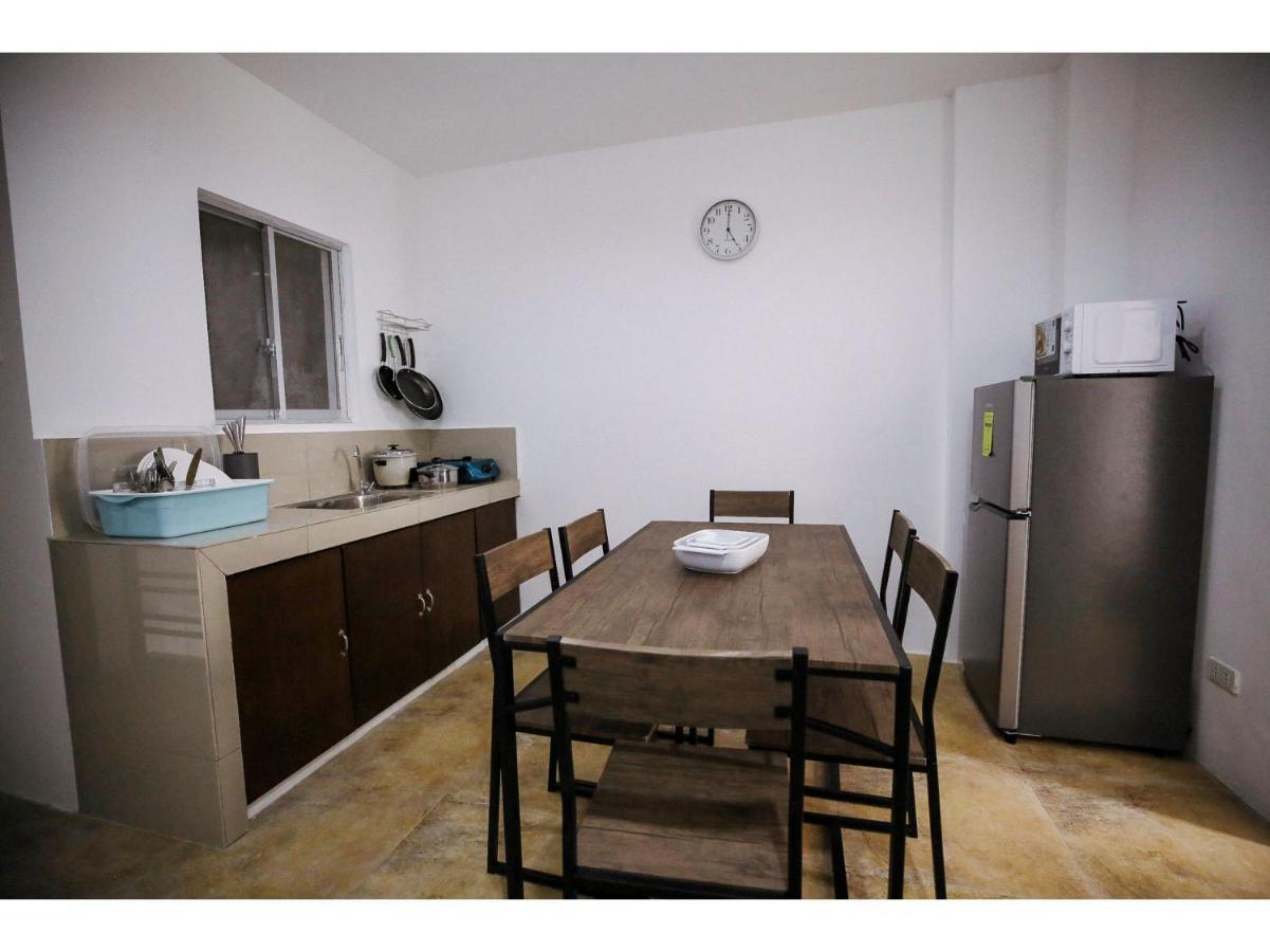 Oyo 789 Abn Residences Bacolod Ngoại thất bức ảnh